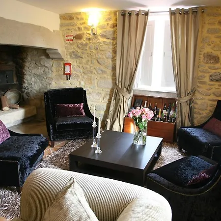 Casa D' Joao Enes - *