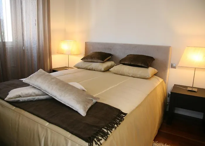 乡村民宿 卡萨帝若昂埃内斯 - 阿范夫住宅酒店 *