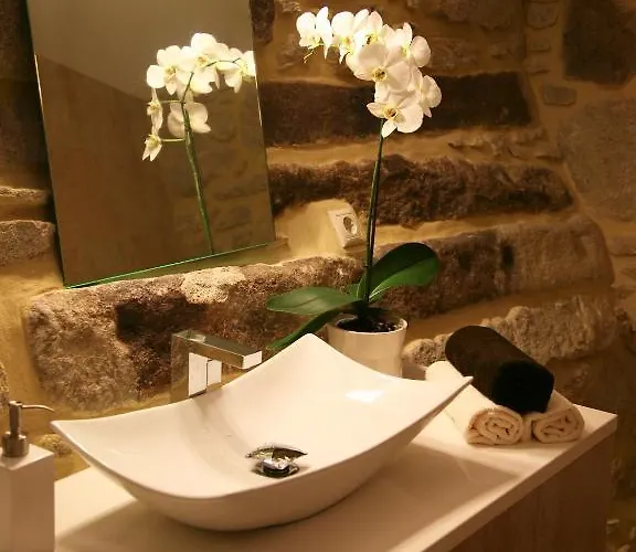 Casa D' Joao Enes - *